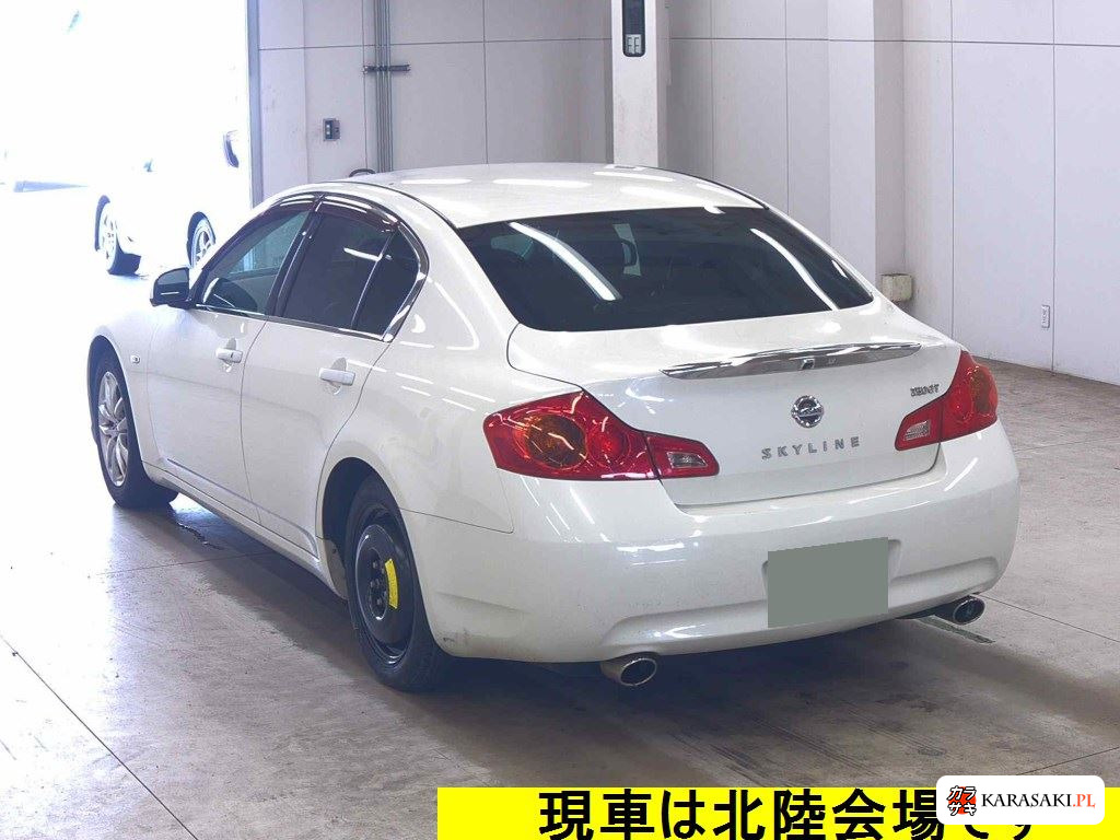 Nissan Skyline 2007 z aukcji japońskiej