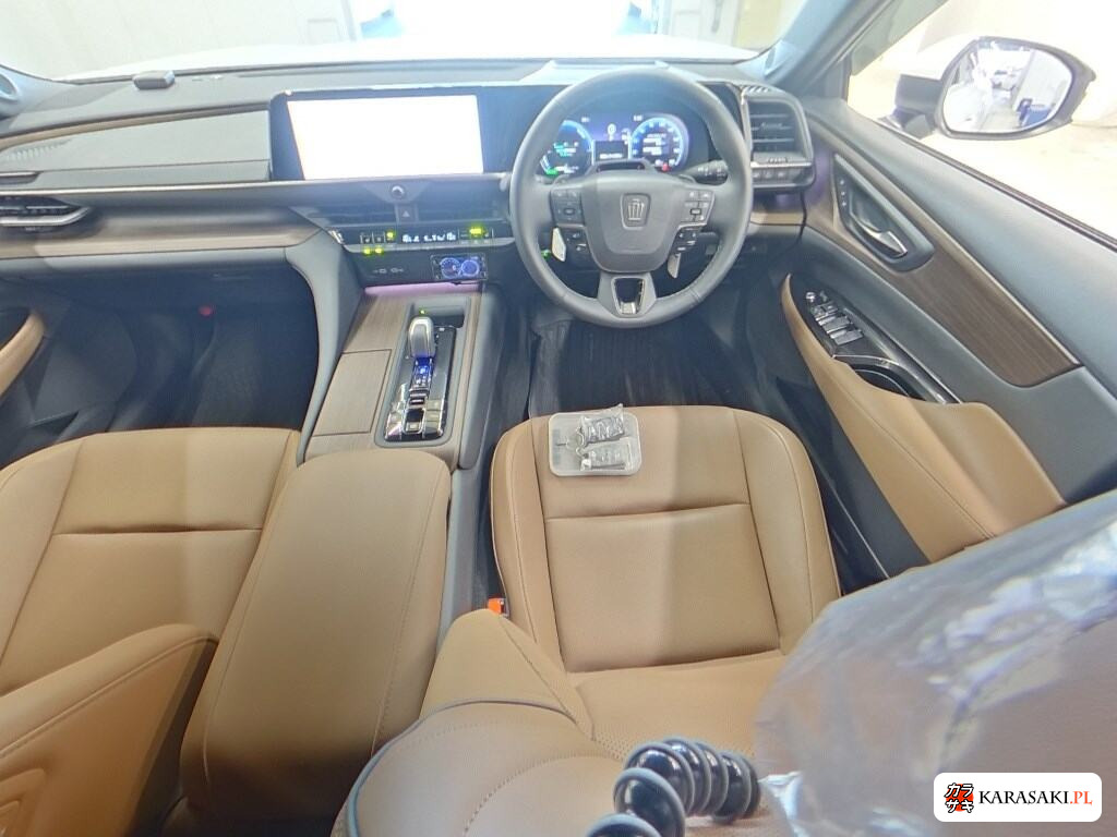 Toyota Crown 2024 z aukcji japońskiej