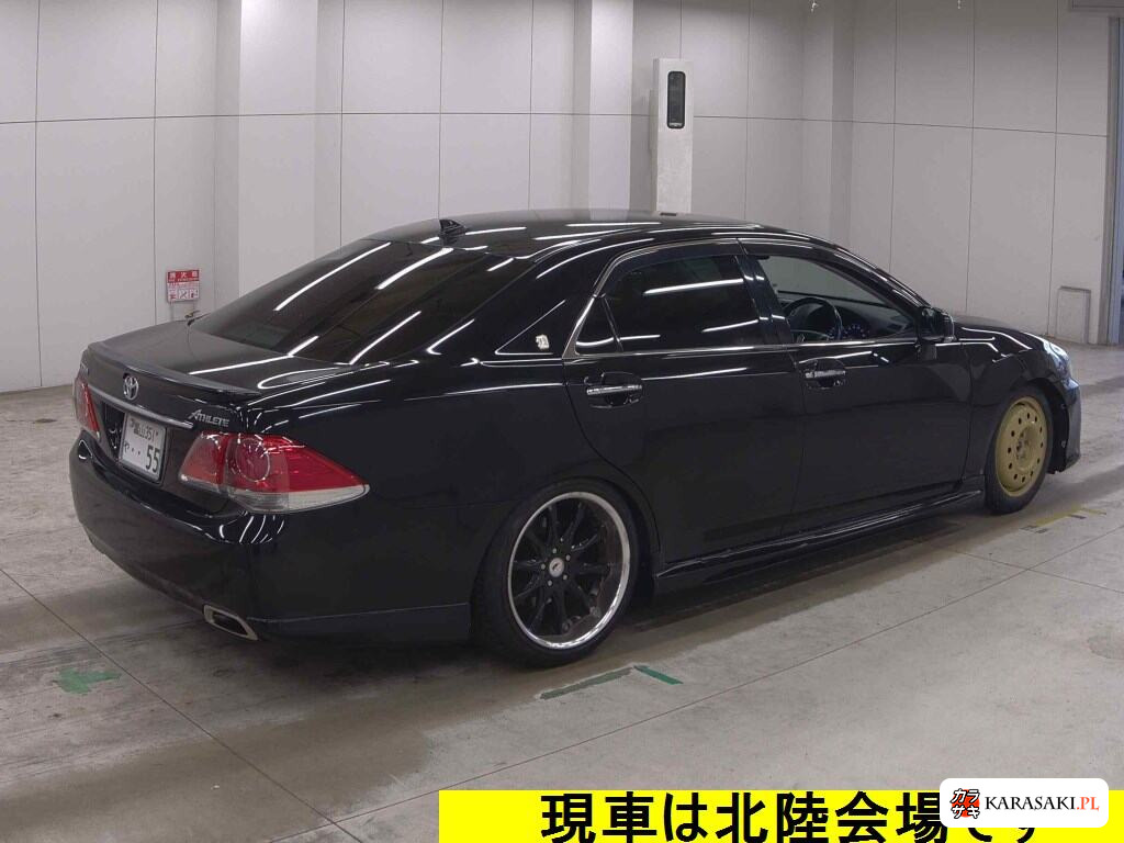 Toyota Crown 2012 z aukcji japońskiej
