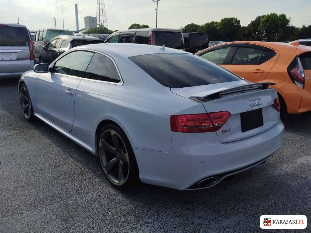 2011 Audi RS5 4WD Base Grade 2