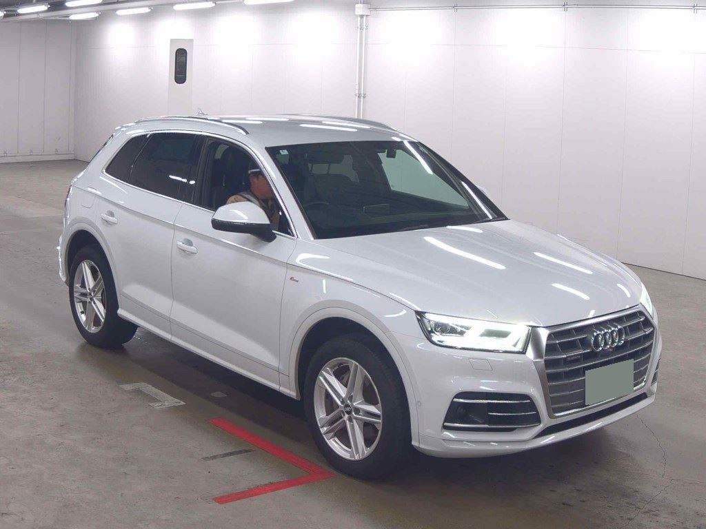 Audi Q5 2003 z aukcji japońskiej