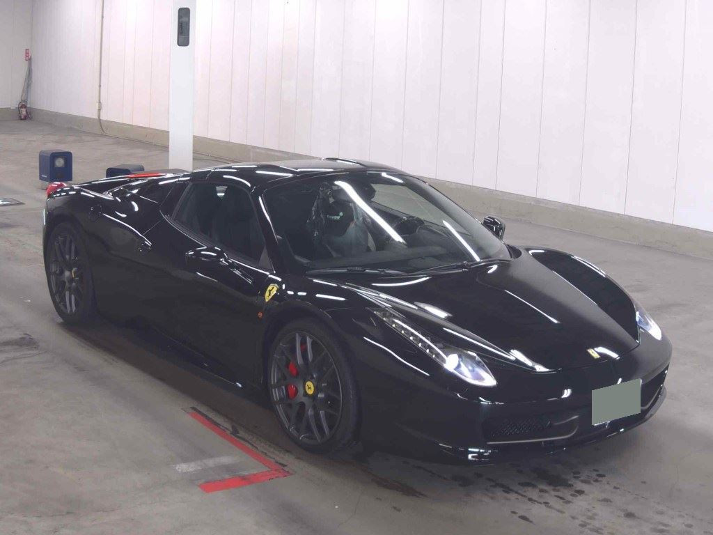 Ferrari 458 Spider 2013 z aukcji japońskiej