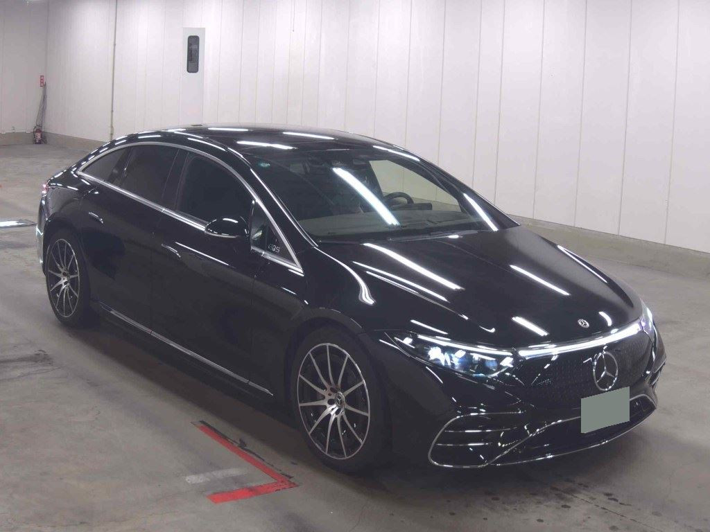 Mercedes-Benz Eqs 2024 z aukcji japońskiej