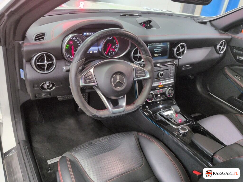 2017 Mercedes-AMG SLC SLC43 5