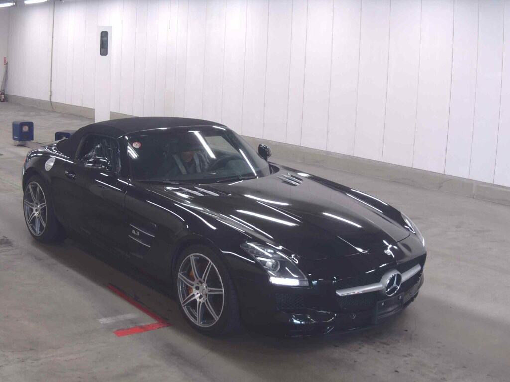 Mercedes-Benz SLS AMG 2012 z aukcji japońskiej