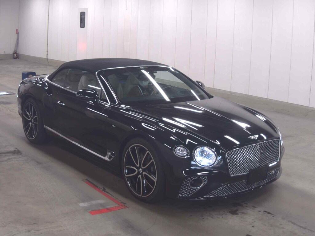 Bentley BDCVD 2020 z aukcji japońskiej