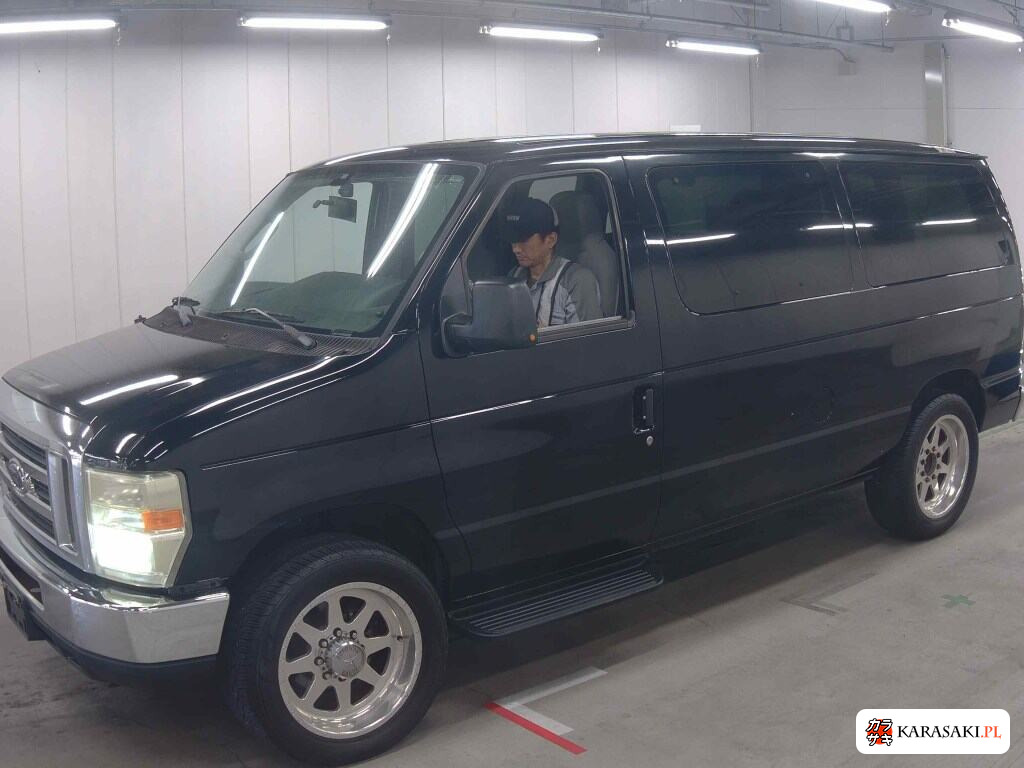 2013 Ford E-150 3