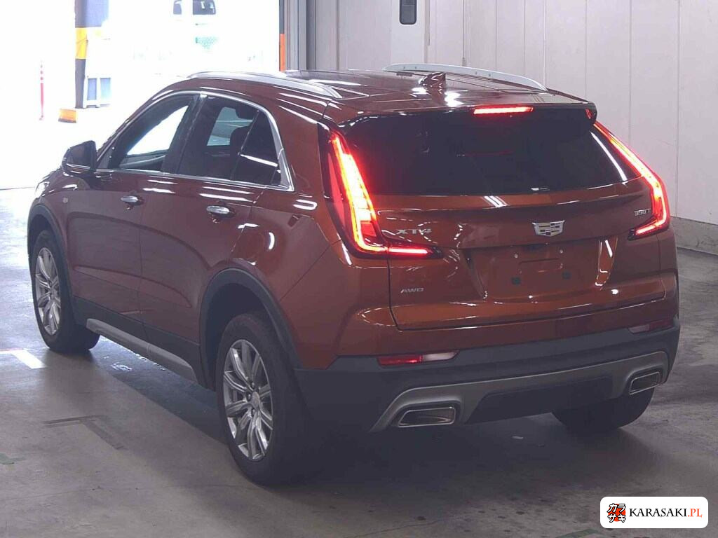 2021 Cadillac XT4 4WD Premium 2