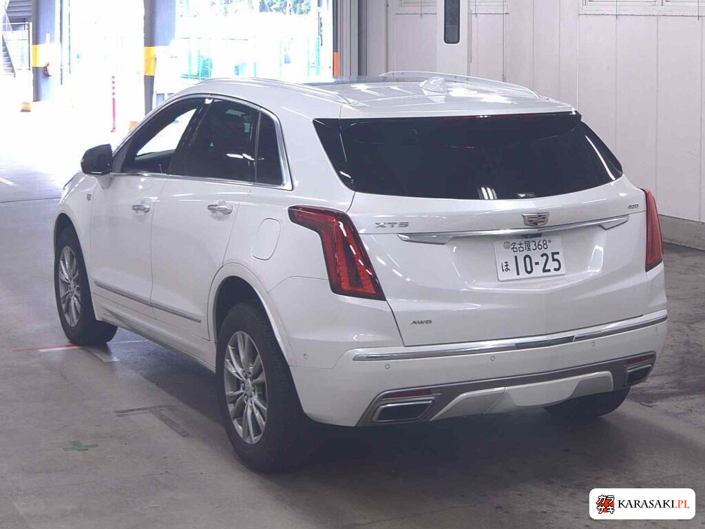 2022 Cadillac XT5 4WD Premium 2