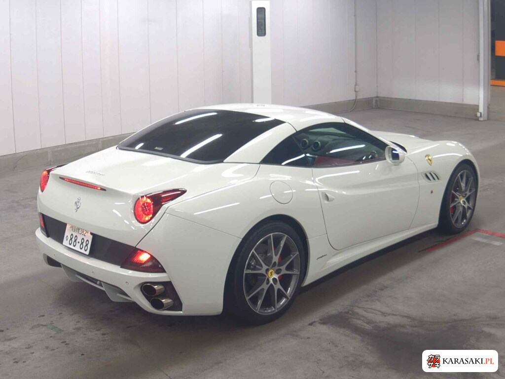 2012 Ferrari California 30 Base Grade 4