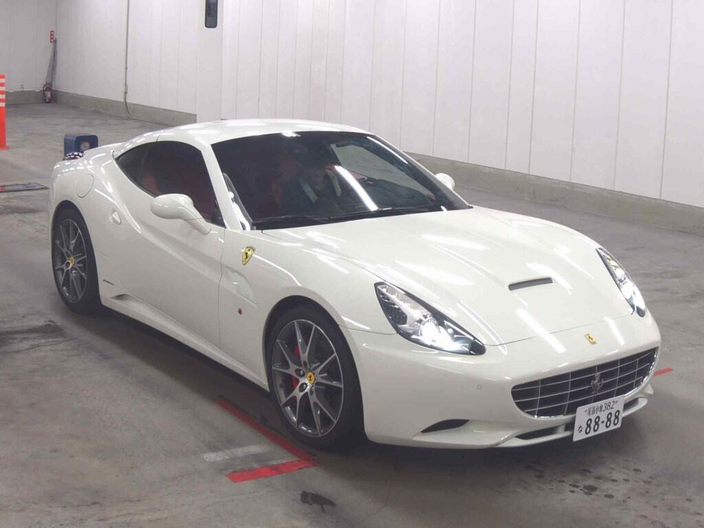 Ferrari California 30 2012 z aukcji japońskiej