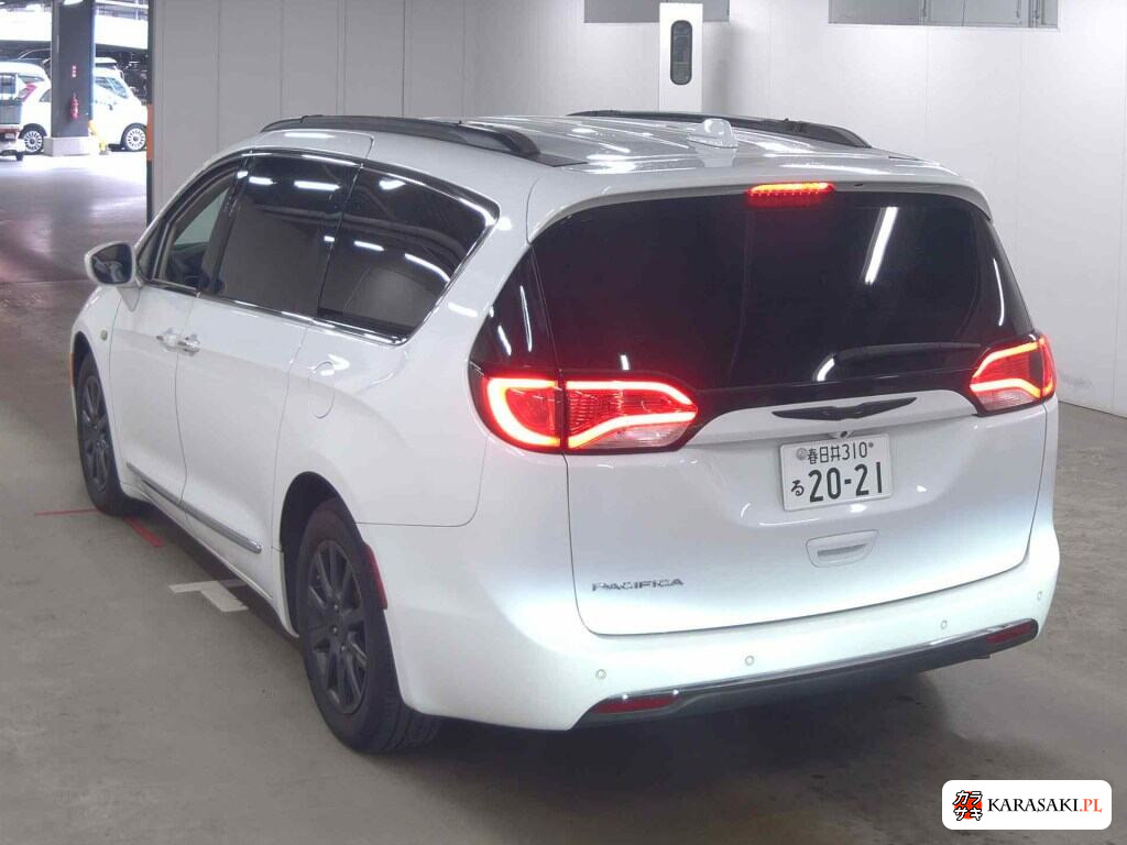 2018 Chrysler Pacifica 2