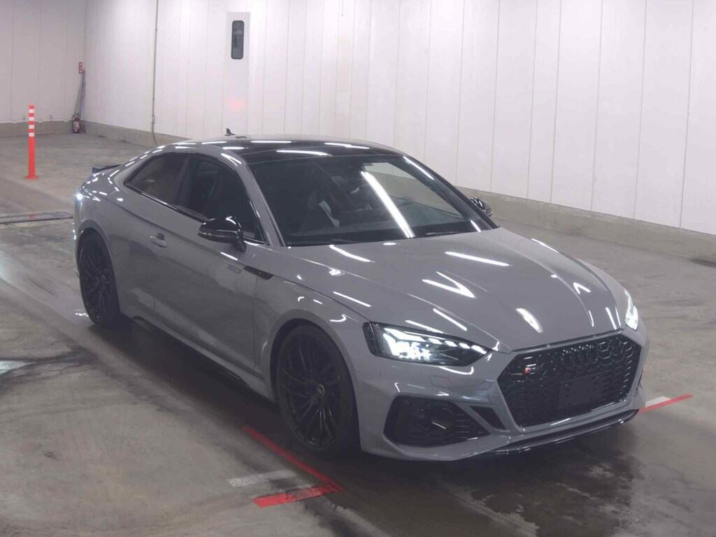 Audi RS5 2022 z aukcji japońskiej