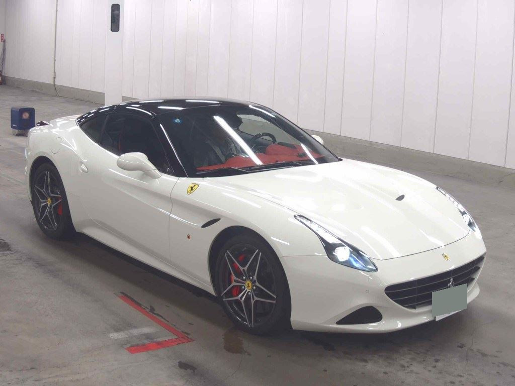 Ferrari California T 2017 z aukcji japońskiej