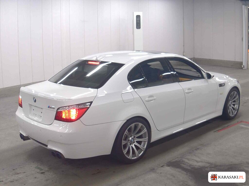 2007 BMW M5 4D 4