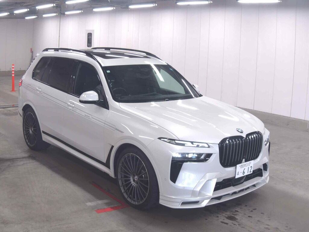 BMW Alpina XB7 2024 z aukcji japońskiej
