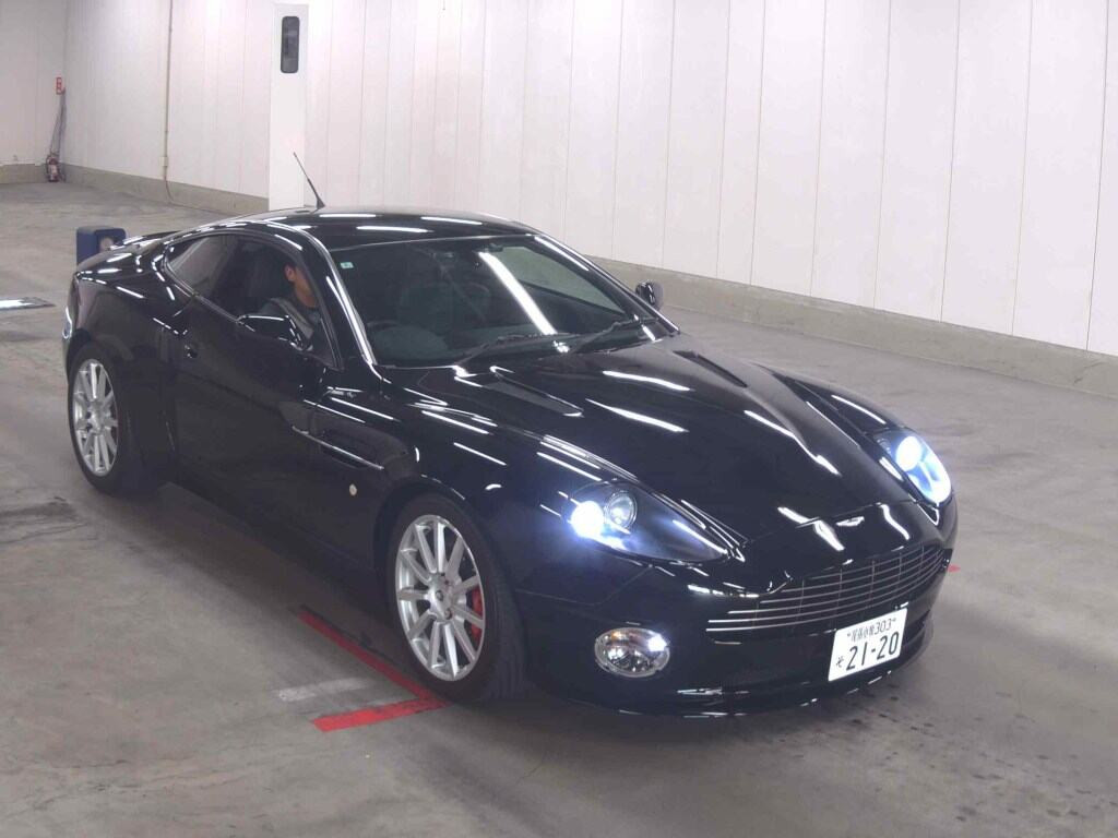 Aston Martin Vanquish 2007 z aukcji japońskiej
