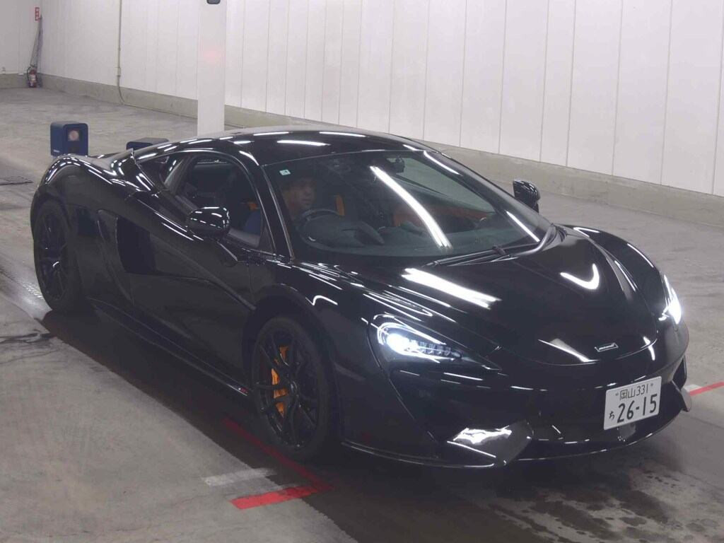 McLaren 570S 2018 z aukcji japońskiej