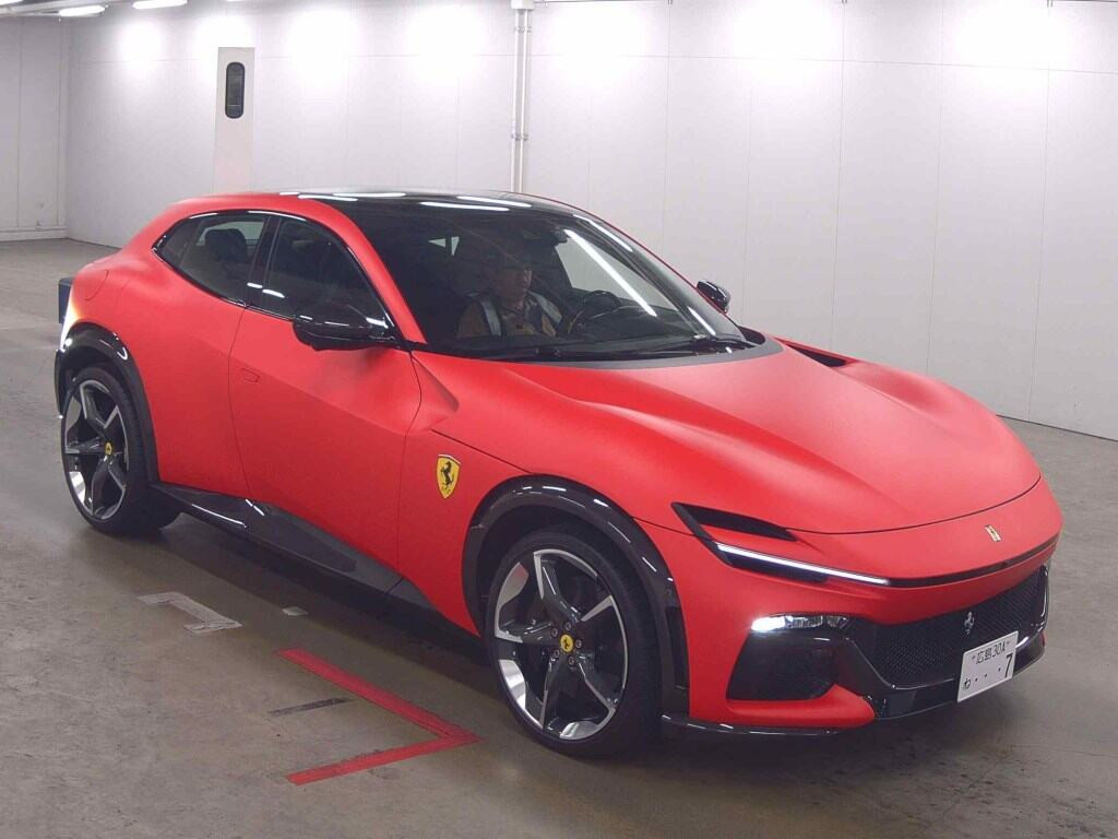Ferrari Purosangue 2025 z aukcji japońskiej