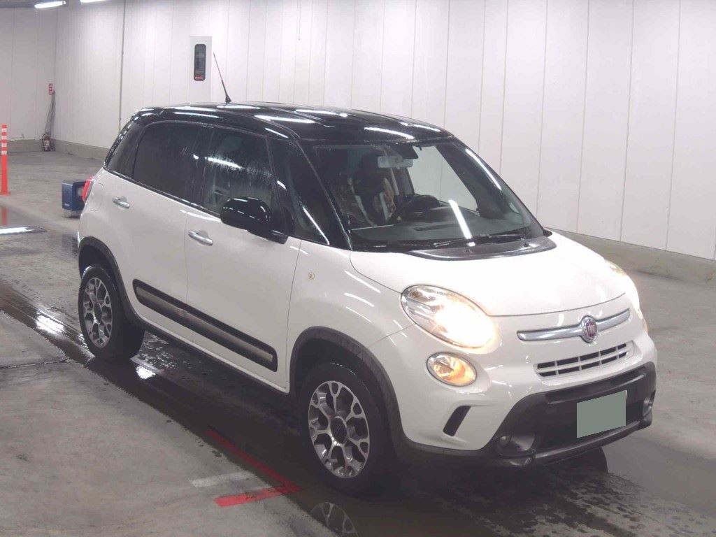 Fiat 500L 2014 z aukcji japońskiej