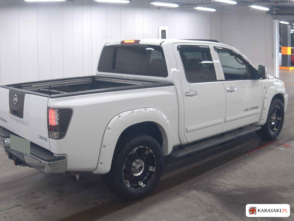 2015 America Nissan Titan 4D 4WD Crew Cab Le 4