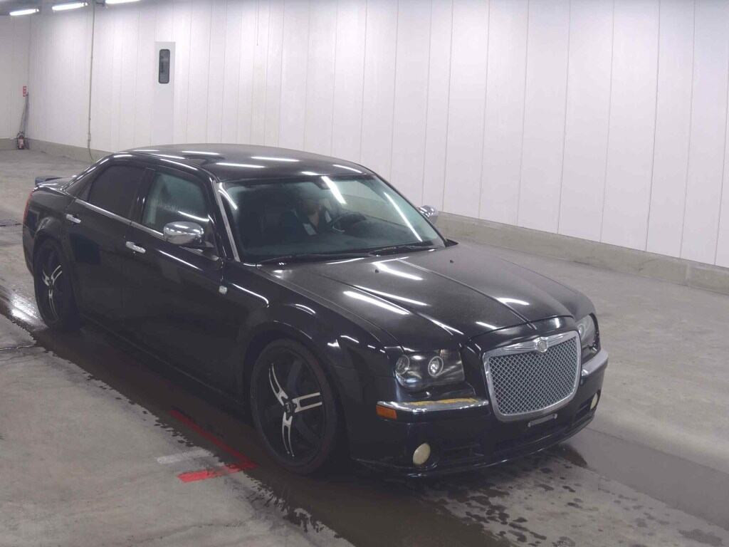 Chrysler 300 2012 z aukcji japońskiej