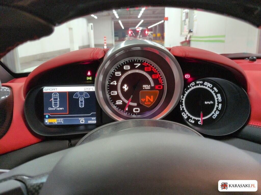2017 Ferrari California T 6