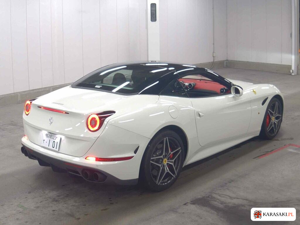 2017 Ferrari California T 4