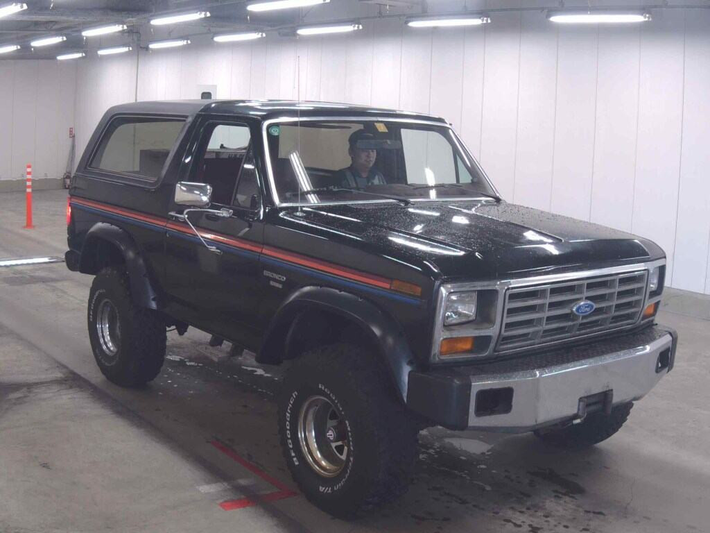 Ford Bronco 1989 z aukcji japońskiej