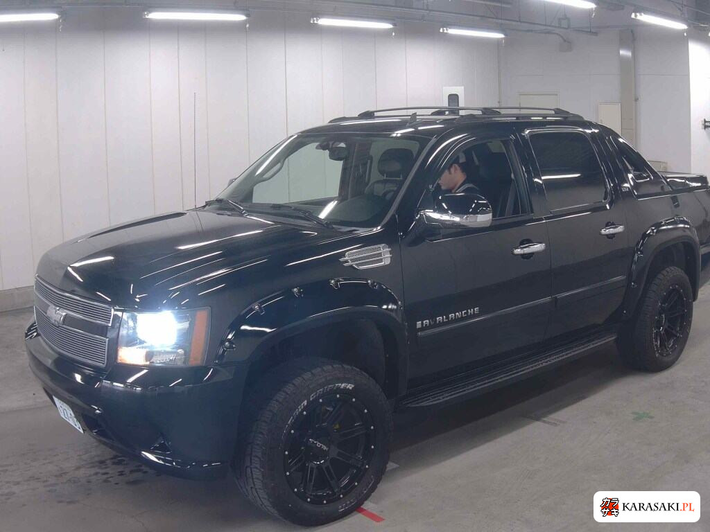 2011 Chevrolet Avalanche 4D 4WD LTZ 3