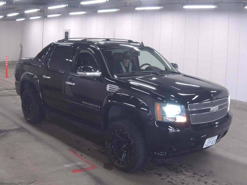 Chevrolet Avalanche 2011 z aukcji japońskiej