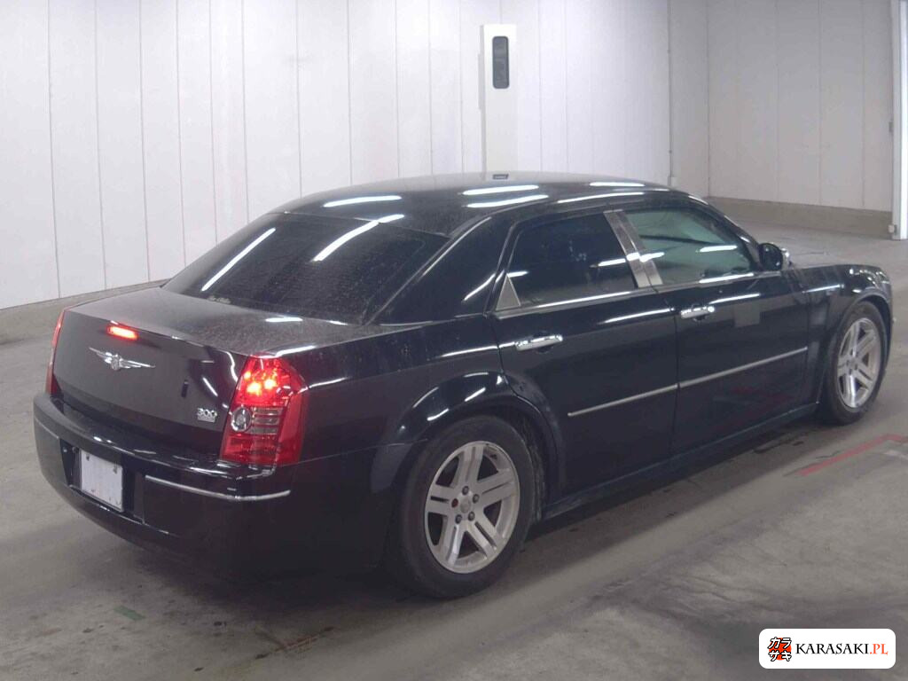 2012 Chrysler 300C 4