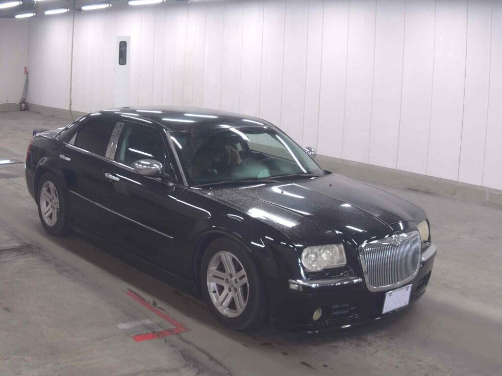 Chrysler 300C 2012 z aukcji japońskiej