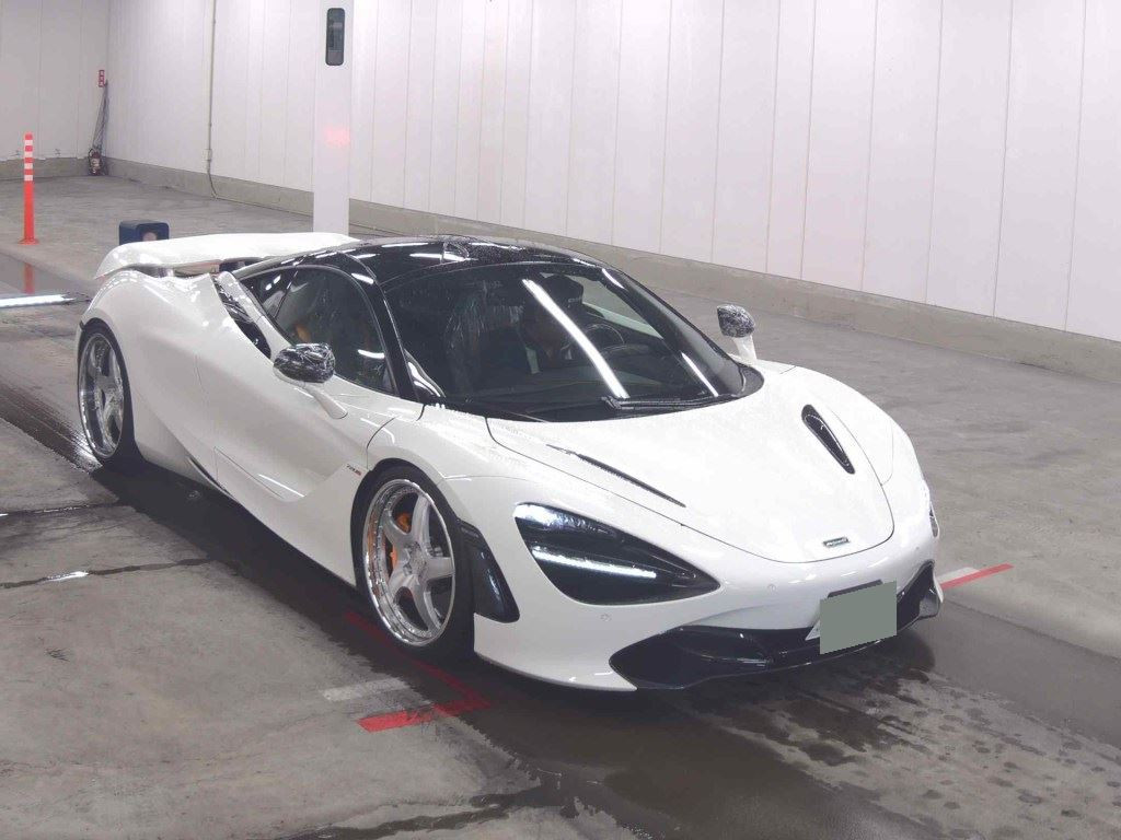 McLaren 720S 2018 z aukcji japońskiej
