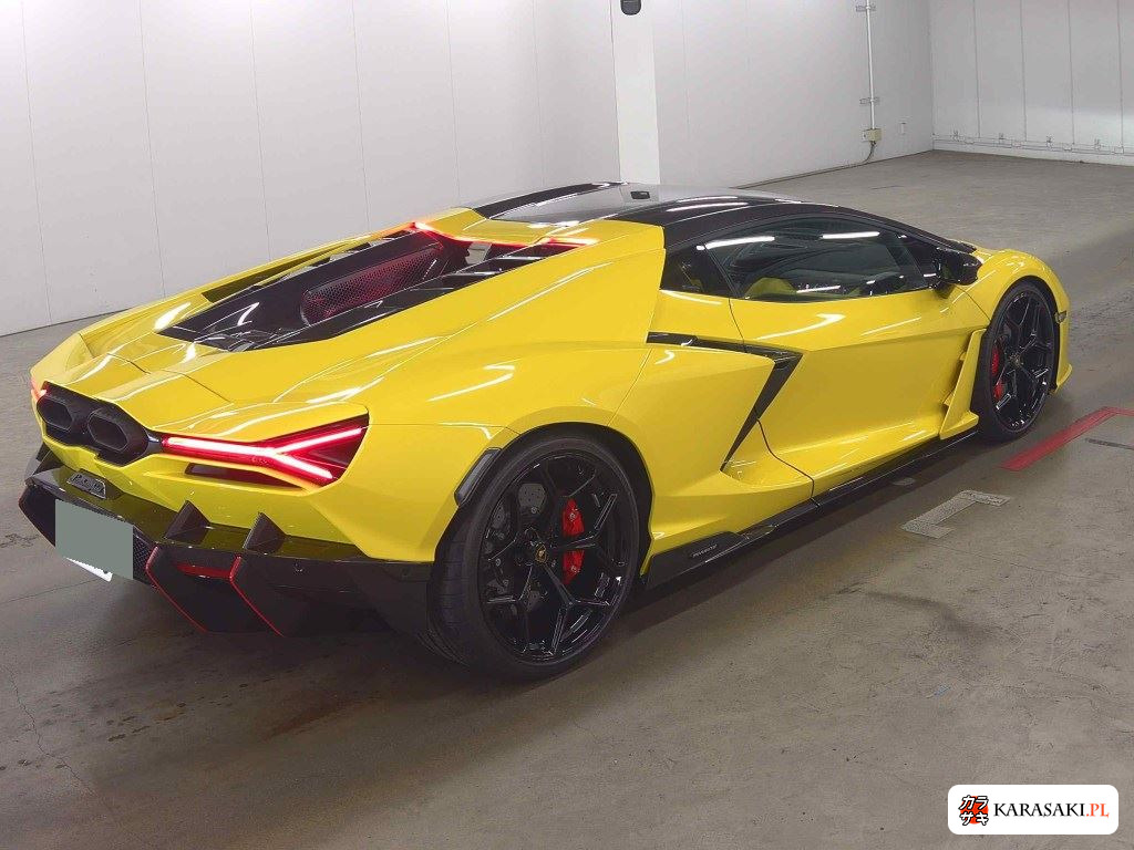 Lamborghini Revuelto 2025 z aukcji japońskiej