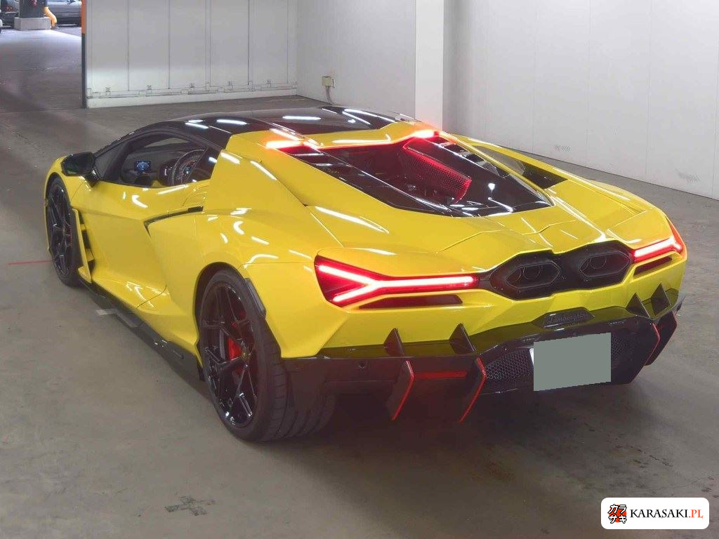 Lamborghini Revuelto 2025 z aukcji japońskiej