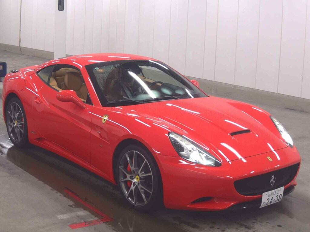 Ferrari California 2009 z aukcji japońskiej