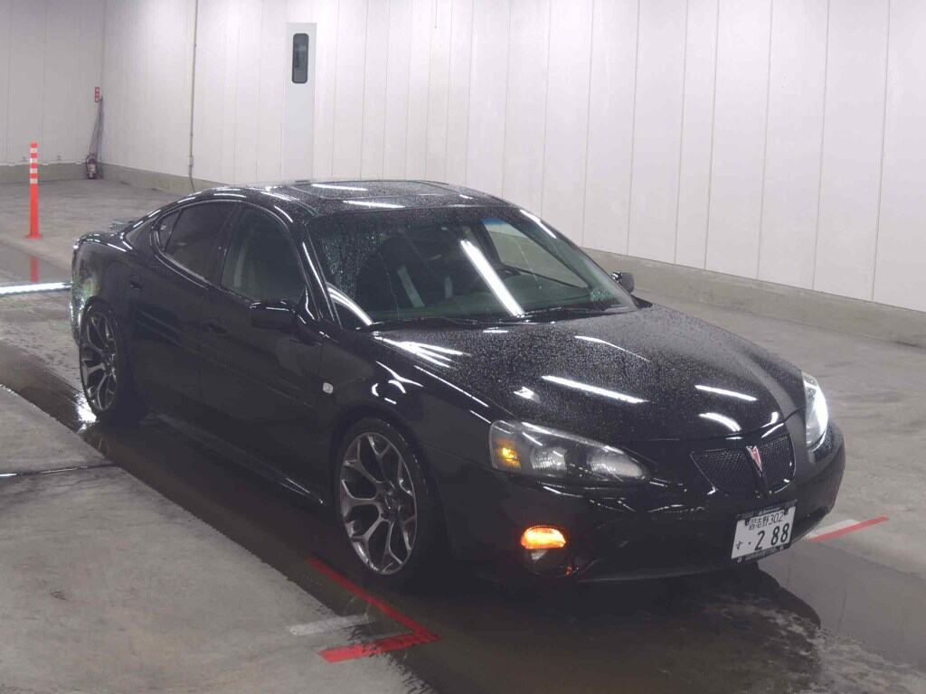 Pontiac Grand Prix 2005 z aukcji japońskiej