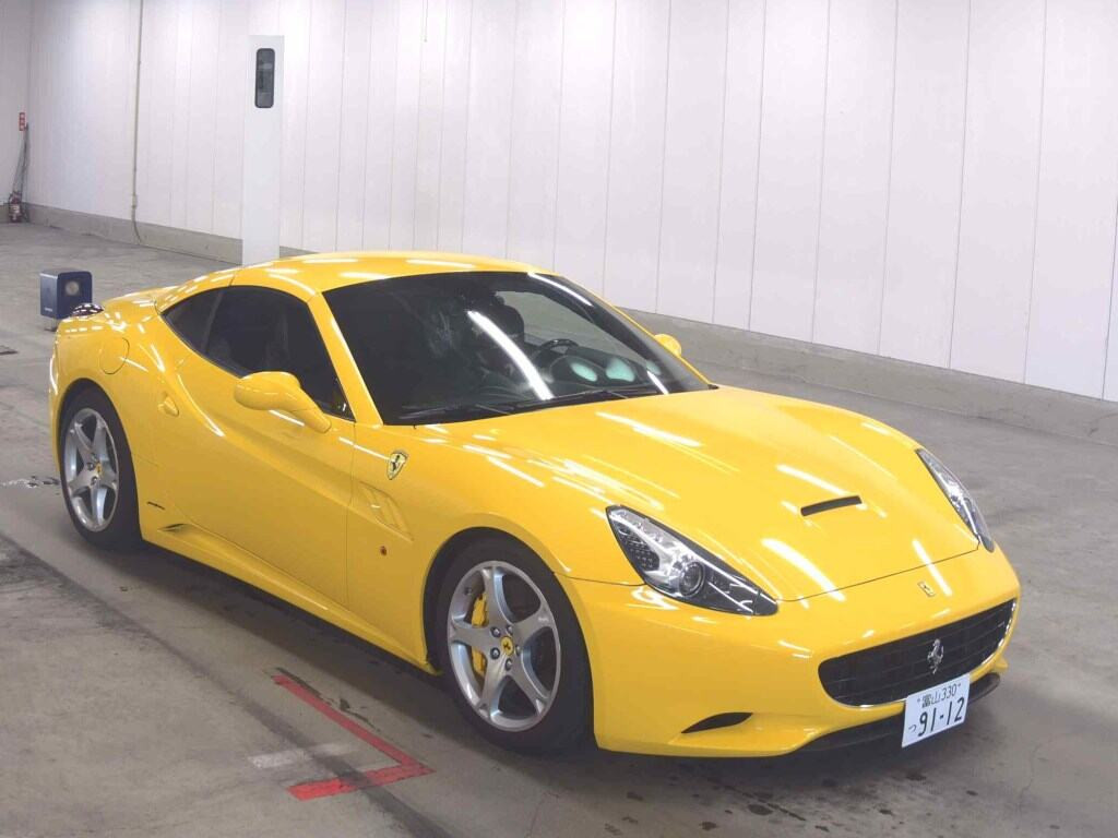 Ferrari California 2009 z aukcji japońskiej
