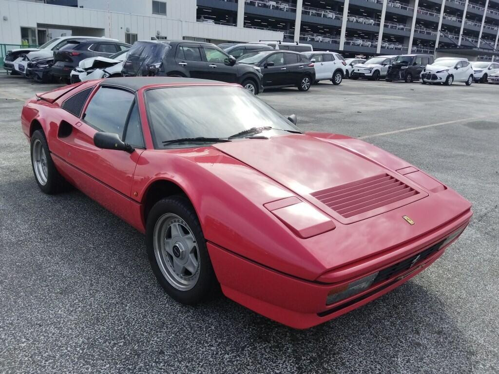 Ferrari 328 1988 z aukcji japońskiej