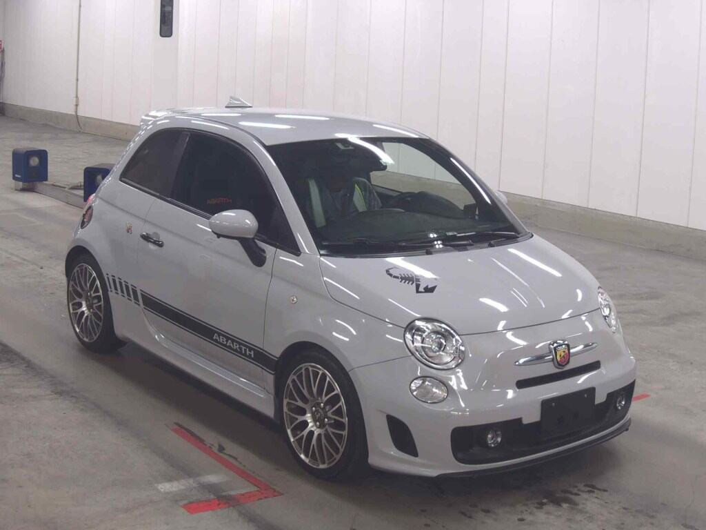 Abarth 500 2014 z aukcji japońskiej
