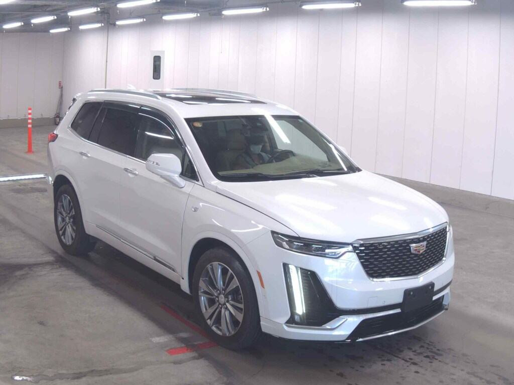 Cadillac XT6 2022 z aukcji japońskiej