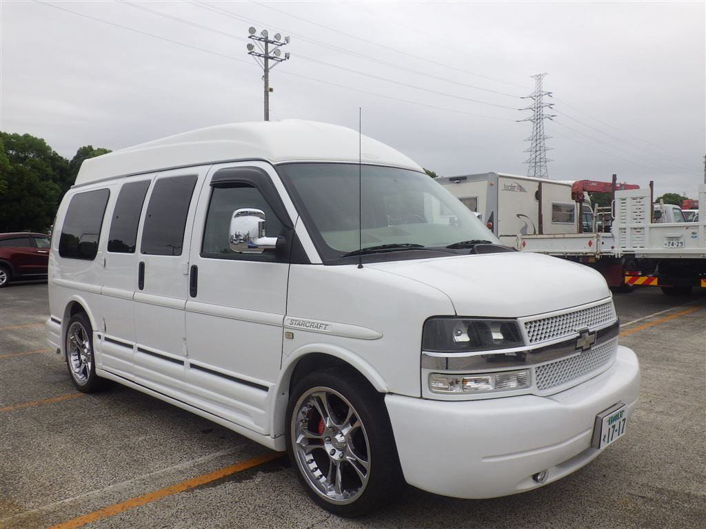 Chevrolet Express 2006 z aukcji japońskiej