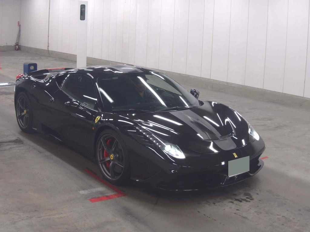 Ferrari 458 Speciale 2015 z aukcji japońskiej