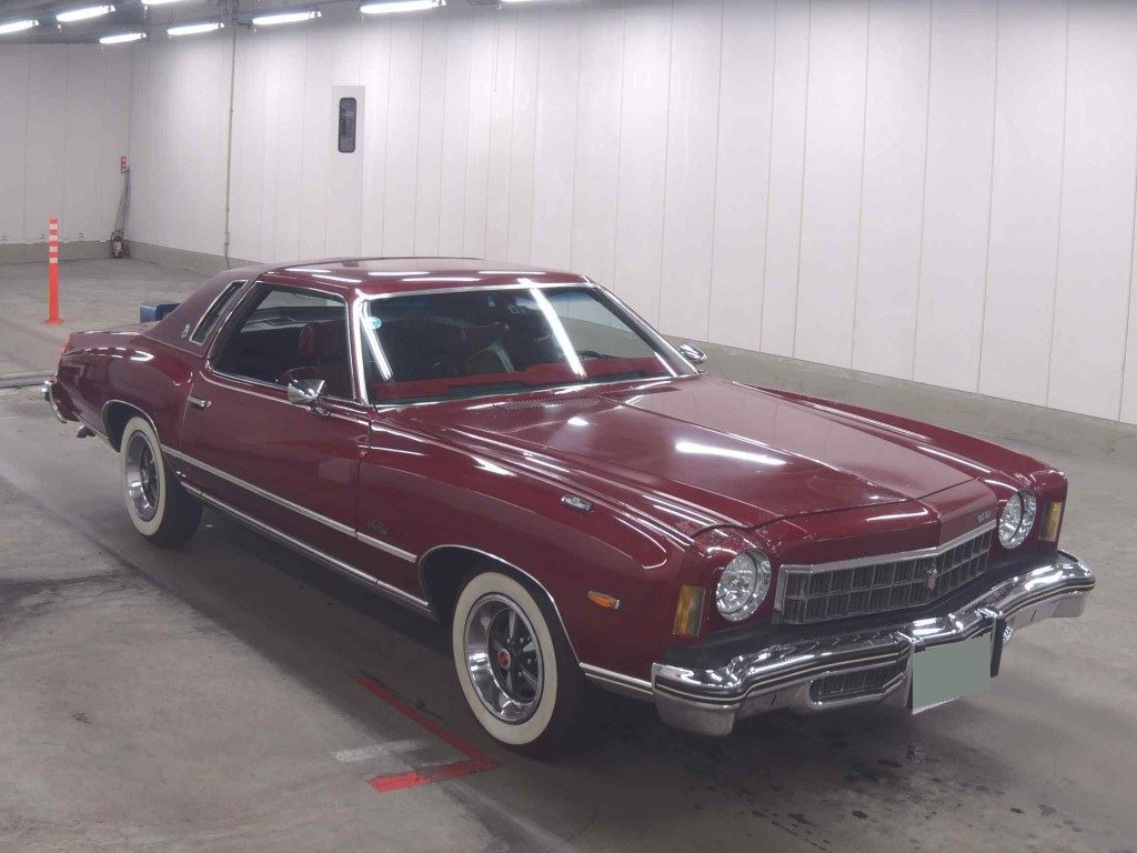 Chevrolet Monte Carlo 1975 z aukcji japońskiej