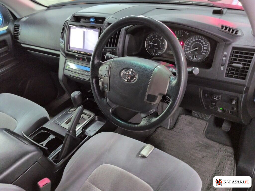 2011 Overseas Toyota 5