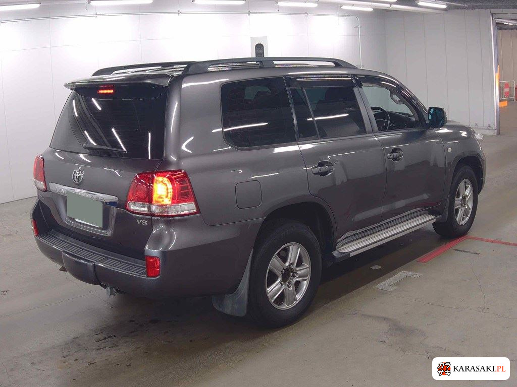 2011 Overseas Toyota 4