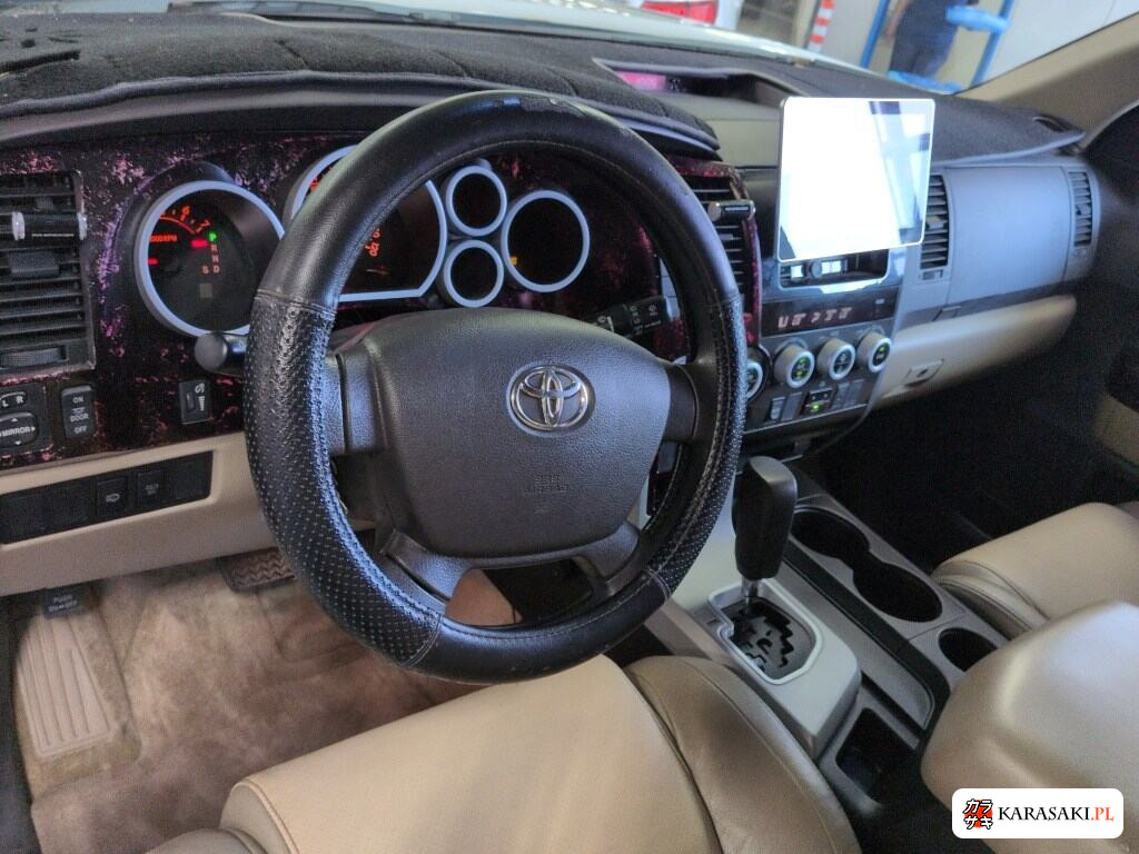 2008 America Toyota Sequoia 5D 4WD 5