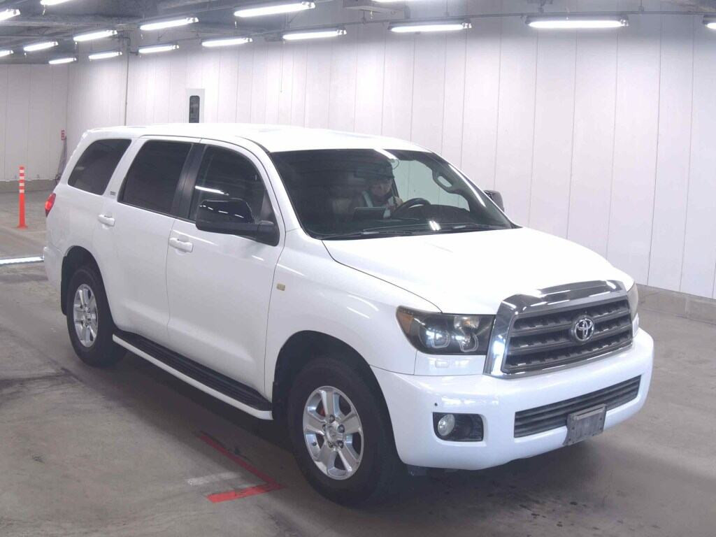 America Toyota Sequoia 2008 z aukcji japońskiej