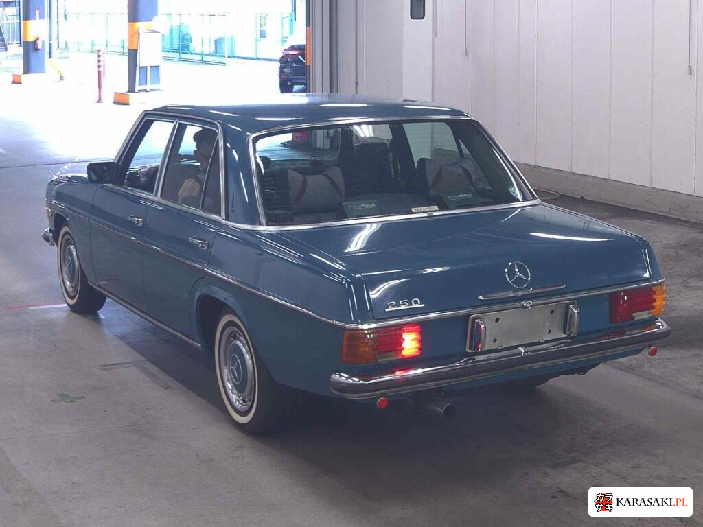 1976 Mercedes-Benz 250 2